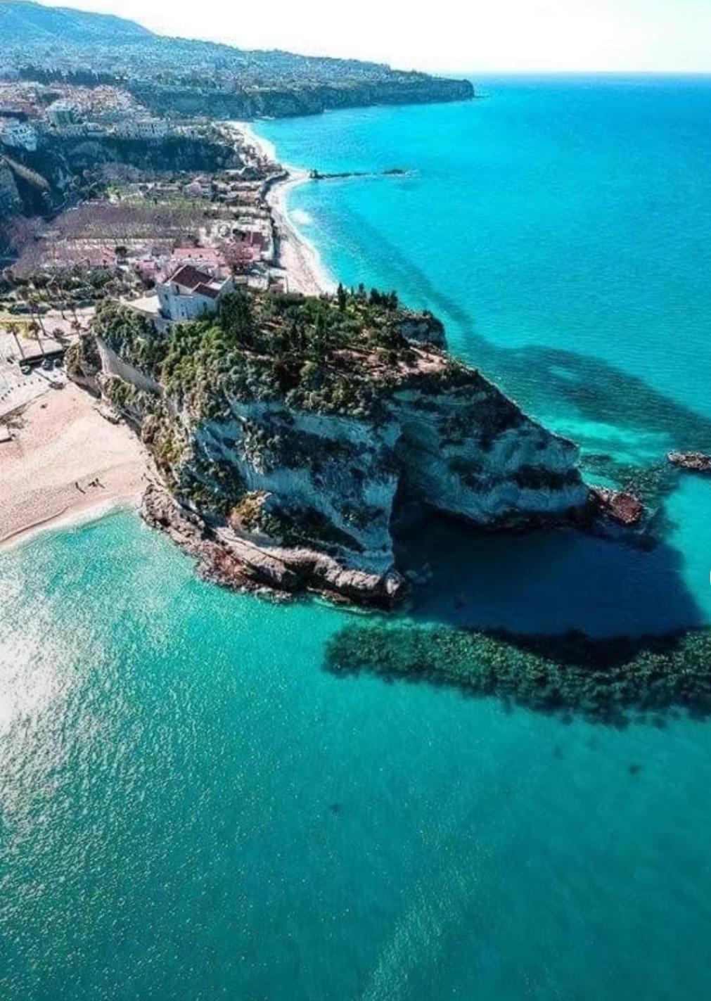 비보발렌티아 Giardino Sul Mare 아파트 외부 사진